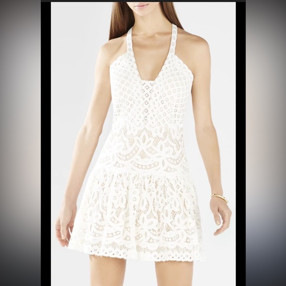 BCBGMaxAzria Dresses & Skirts - BCBGMaxAzria White Lace Dress Size 8 Halter Fit & Flare Mini  Summer NWOT